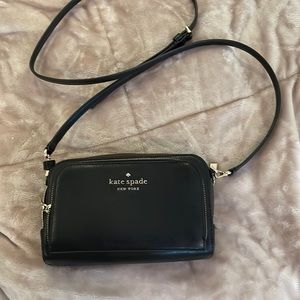 Kate Spade Crossbody ♠️
